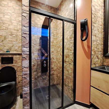 Ospaloft, Meuble Haut De Gamme Avec Spa Privatif Arras Exterior foto